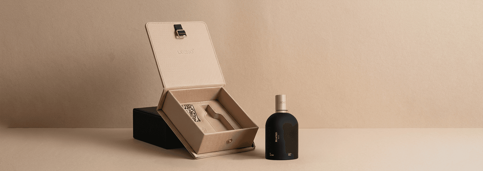 lecmo perfumes - The Tale of the Lady and the Wolf