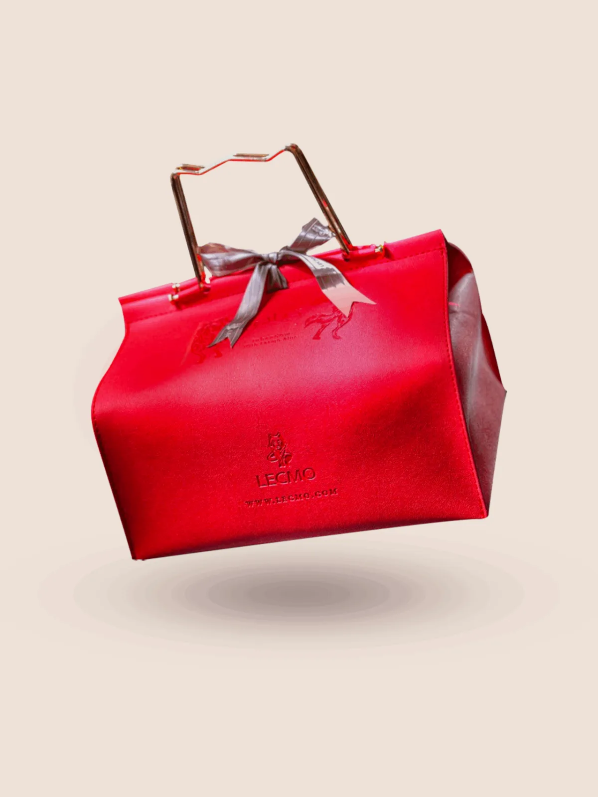 lecmo perfumes - The Tale of the Lady and the Wolf